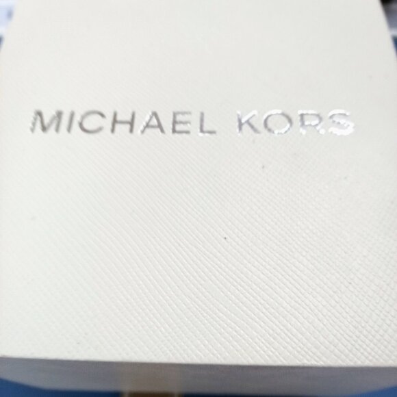 MIchael Kors - Picture 1 of 2